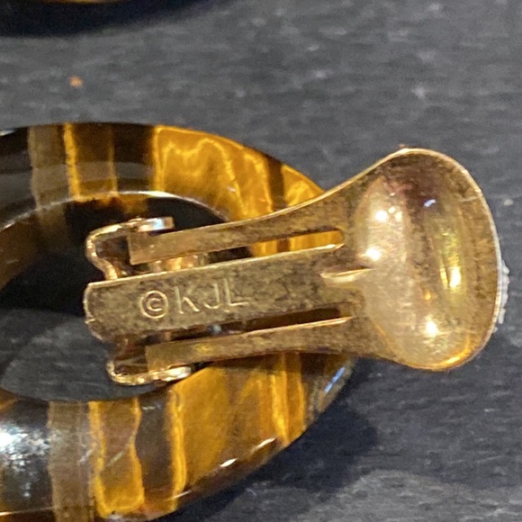 COPY - Kenneth J Lane Gold Tone Clip Earrings. - Picture 4 of 4